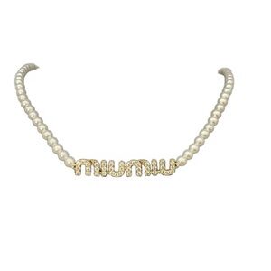Luxurious Pearl Necklace with Gold Lettering Miu